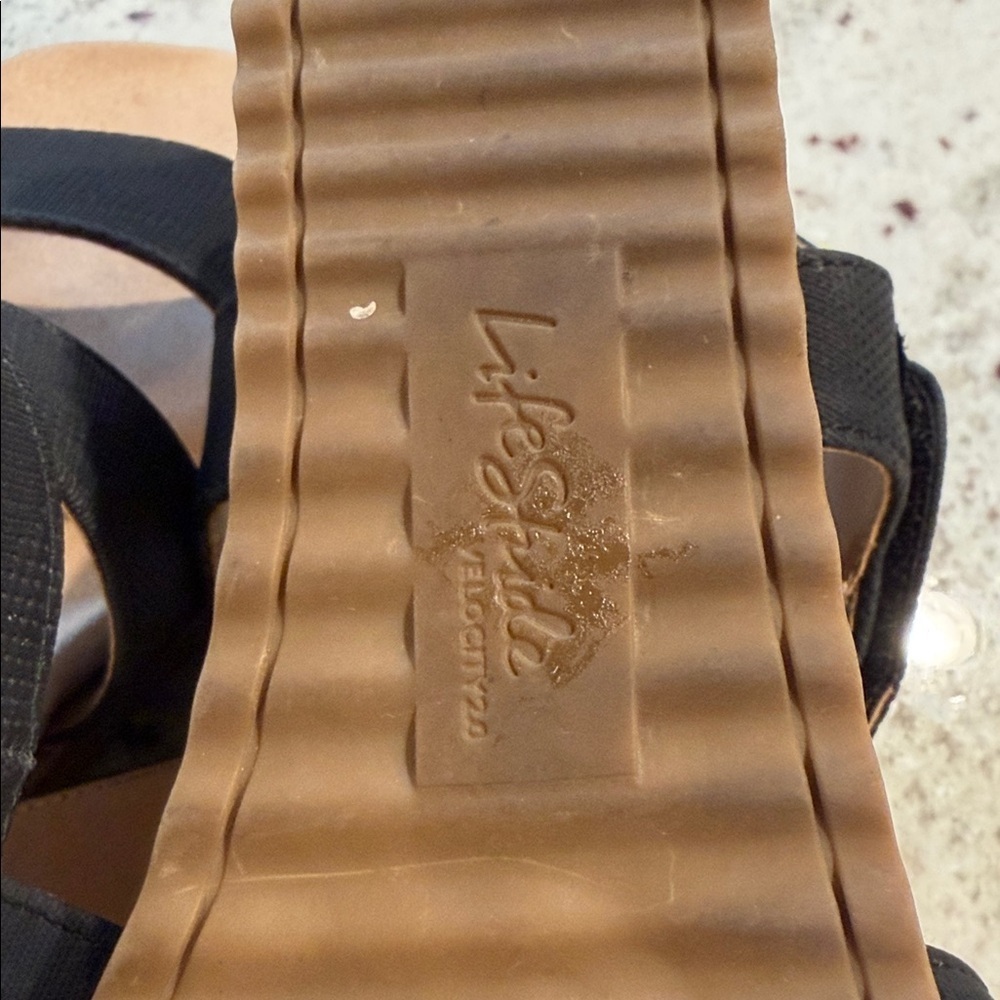 Life Stride Sincere Wedge Sandal - Picture 11 of 11